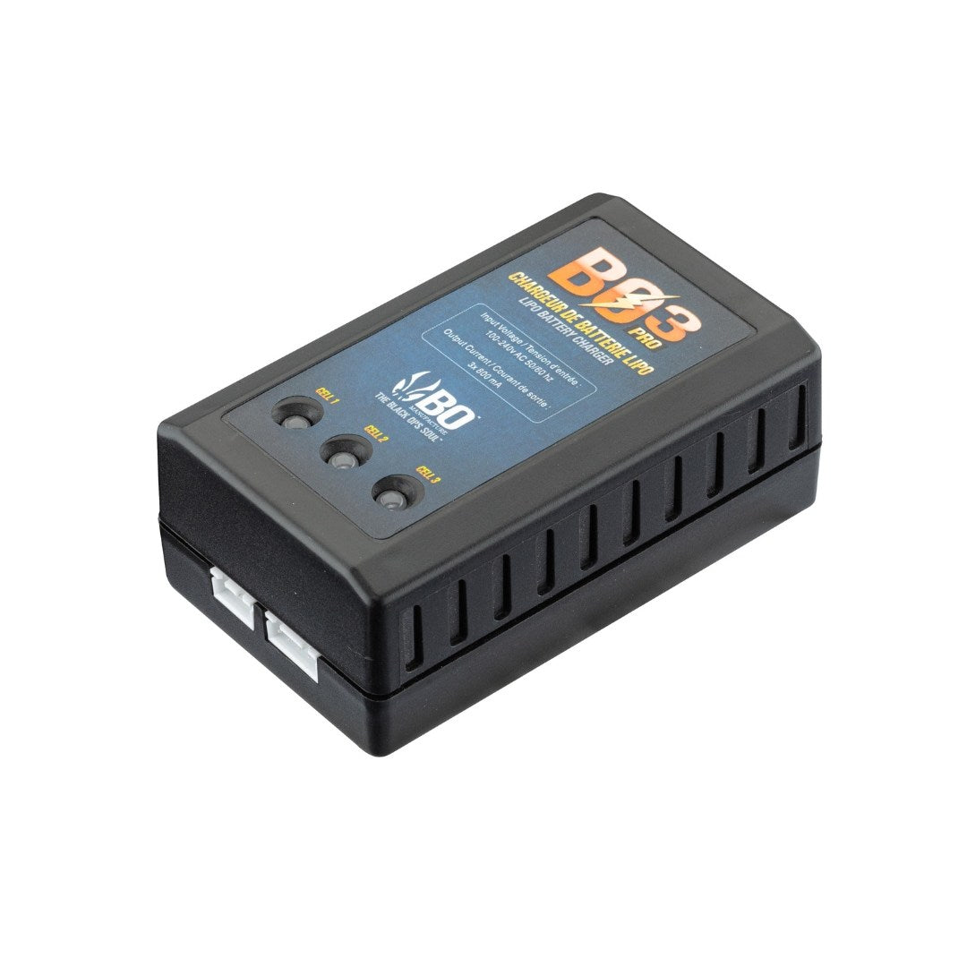 UNYZONE : BO MANUFACTURE Chargeur BO3 pour LIPO 7.4V et 11.1V de 2S et 3S vue de devant